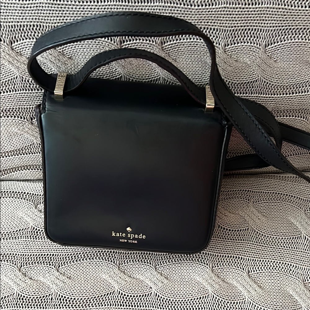 Kate Spade Black Crossbody Bag with Adjustable Strap - Picture 4 of 12